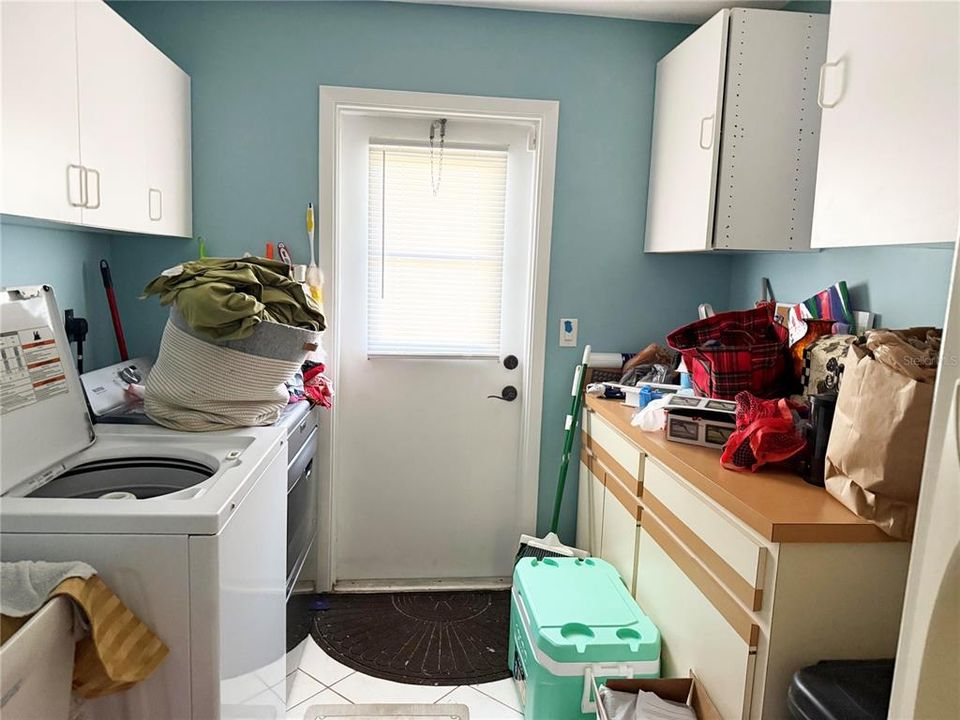 For Sale: $468,000 (3 beds, 2 baths, 1996 Square Feet)