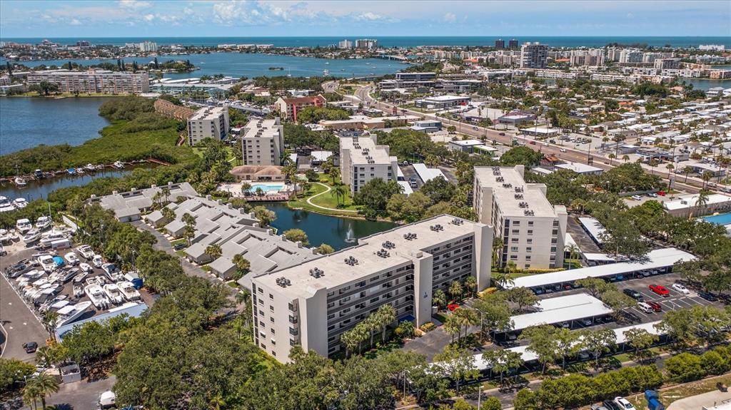 На продажу: $229,000 (1 спален, 1 ванн, 950 Квадратных фут)