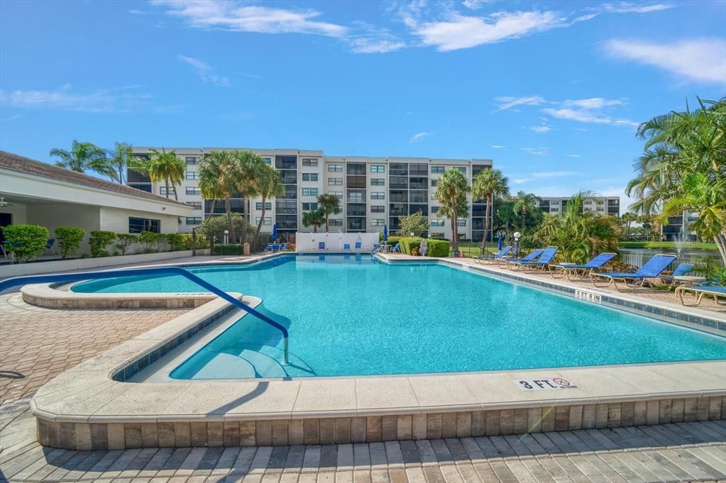 На продажу: $229,000 (1 спален, 1 ванн, 950 Квадратных фут)