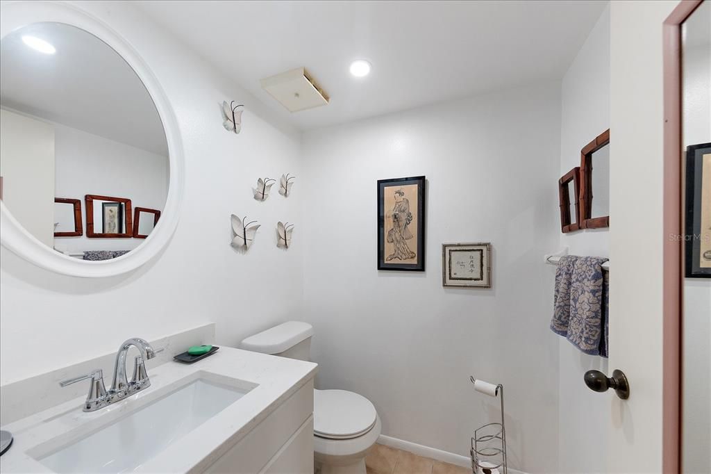 На продажу: $229,000 (1 спален, 1 ванн, 950 Квадратных фут)