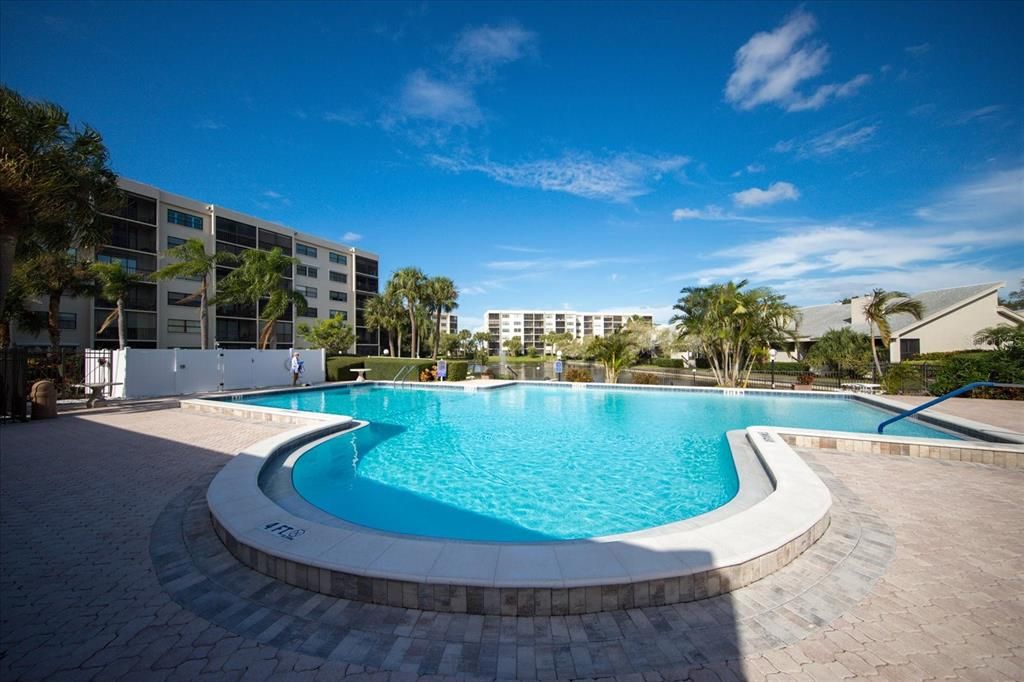 На продажу: $229,000 (1 спален, 1 ванн, 950 Квадратных фут)