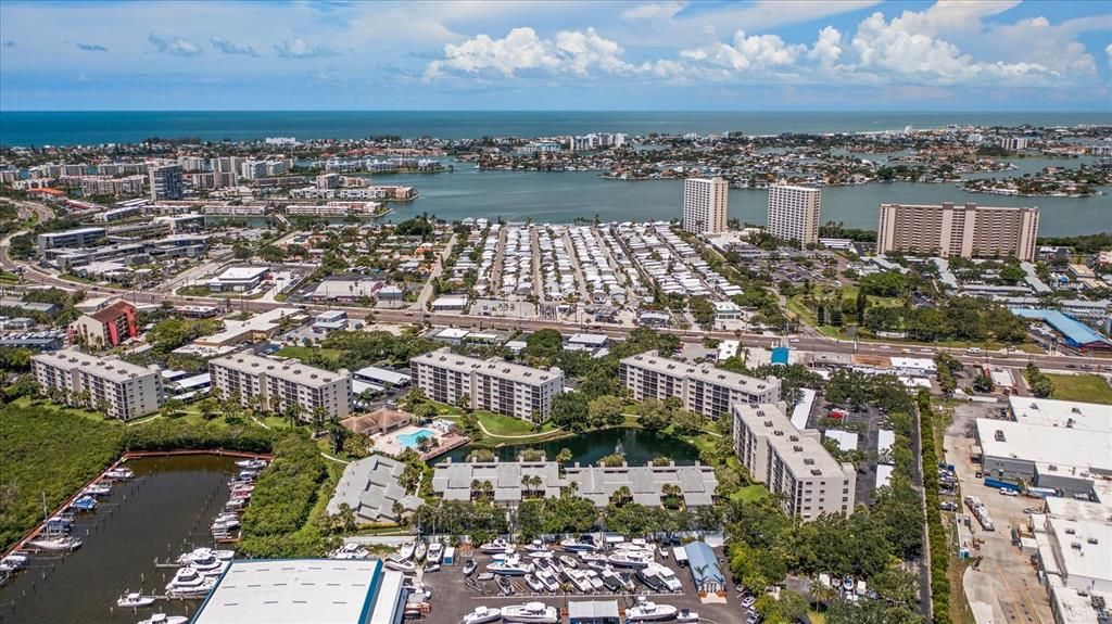 На продажу: $229,000 (1 спален, 1 ванн, 950 Квадратных фут)