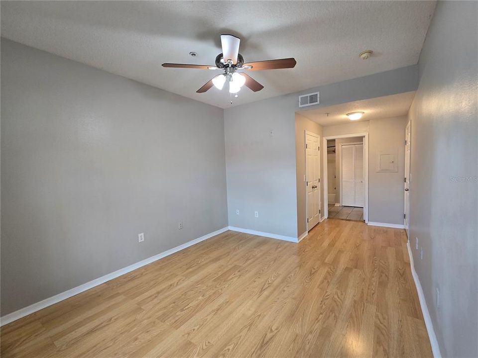 For Rent: $1,490 (1 beds, 1 baths, 672 Square Feet)