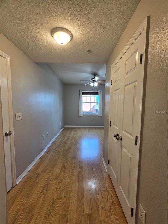 For Rent: $1,490 (1 beds, 1 baths, 672 Square Feet)