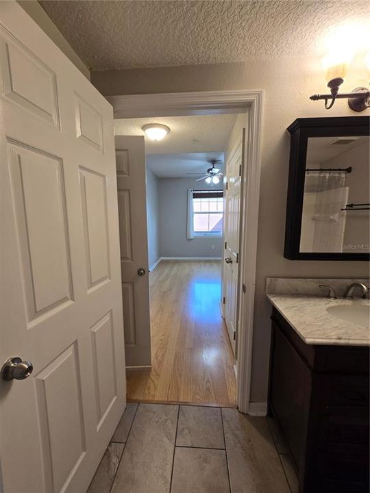 For Rent: $1,490 (1 beds, 1 baths, 672 Square Feet)