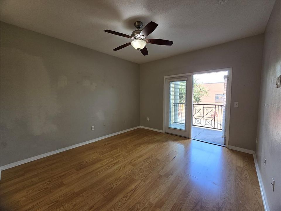 For Rent: $1,490 (1 beds, 1 baths, 672 Square Feet)