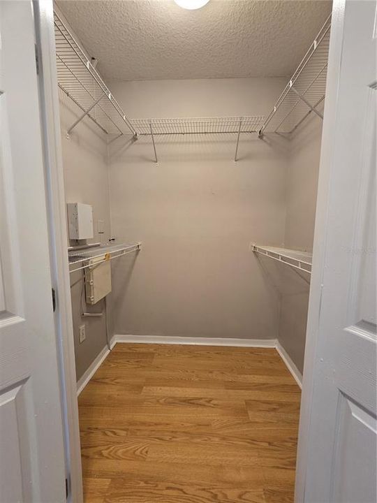 For Rent: $1,490 (1 beds, 1 baths, 672 Square Feet)