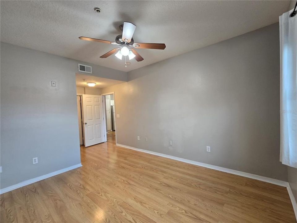 For Rent: $1,490 (1 beds, 1 baths, 672 Square Feet)
