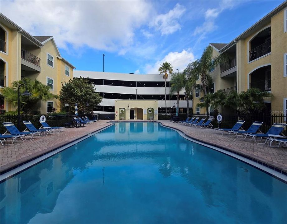 For Rent: $1,490 (1 beds, 1 baths, 672 Square Feet)