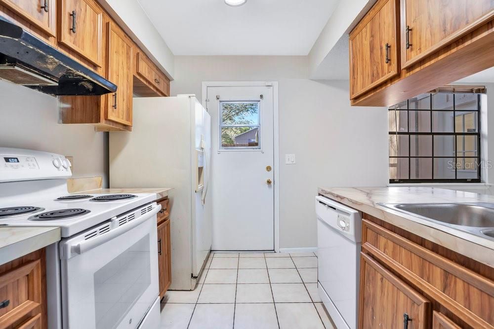 En Venta: $180,000 (2 camas, 1 baños, 1329 Pies cuadrados)