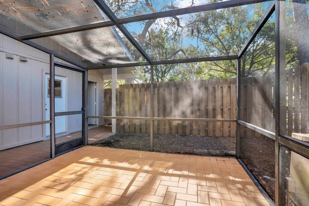 En Venta: $180,000 (2 camas, 1 baños, 1329 Pies cuadrados)