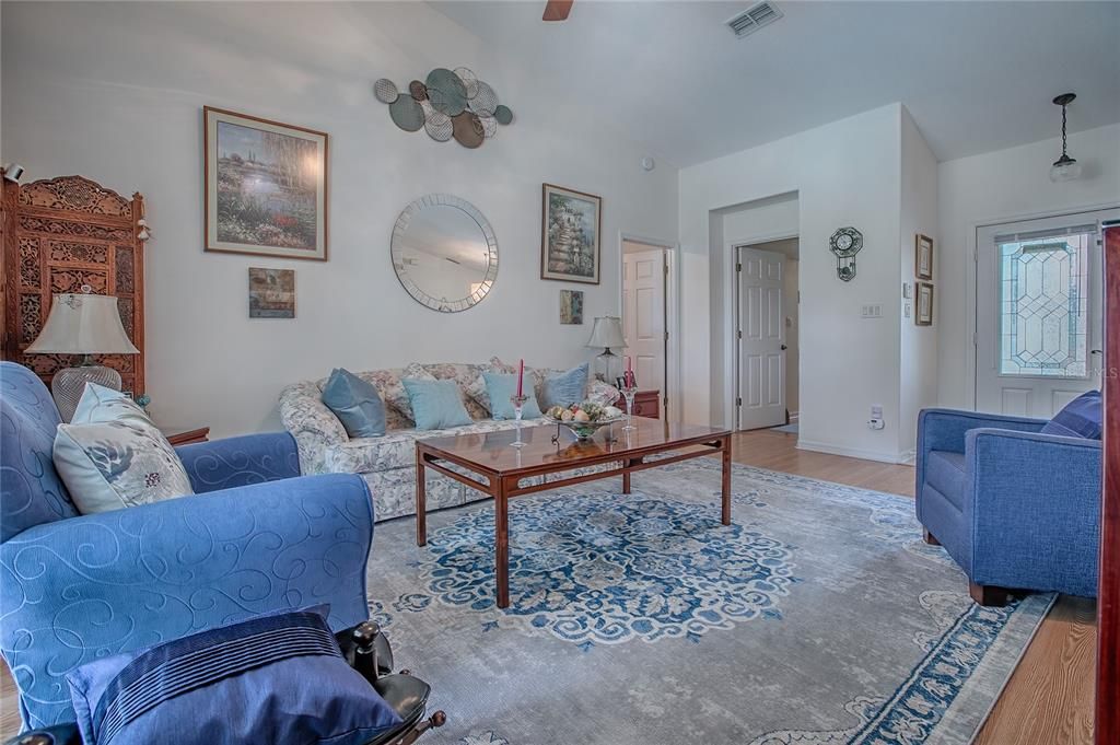 На продажу: $385,000 (3 спален, 2 ванн, 2162 Квадратных фут)