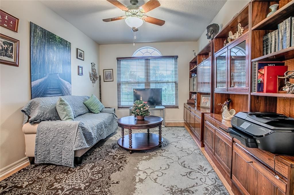 На продажу: $385,000 (3 спален, 2 ванн, 2162 Квадратных фут)