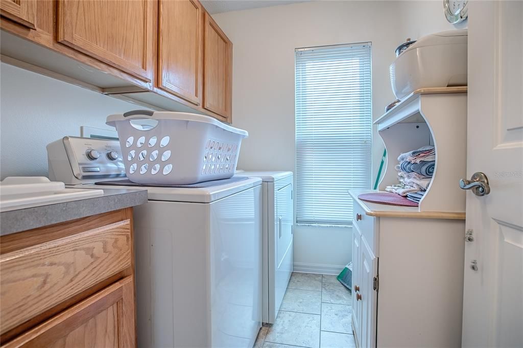 На продажу: $385,000 (3 спален, 2 ванн, 2162 Квадратных фут)