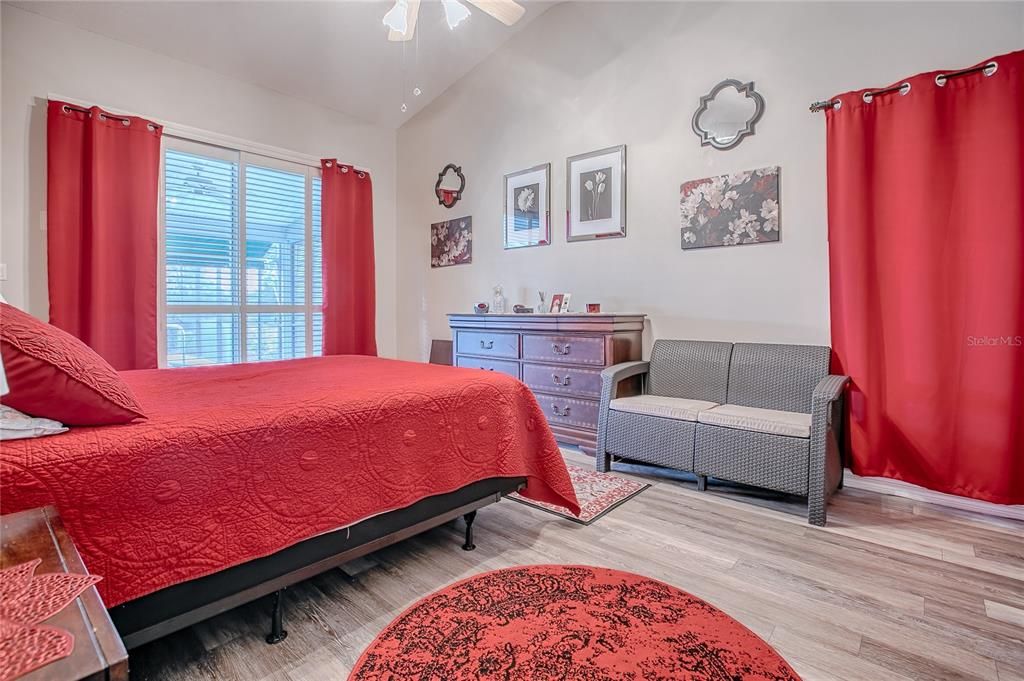 На продажу: $385,000 (3 спален, 2 ванн, 2162 Квадратных фут)