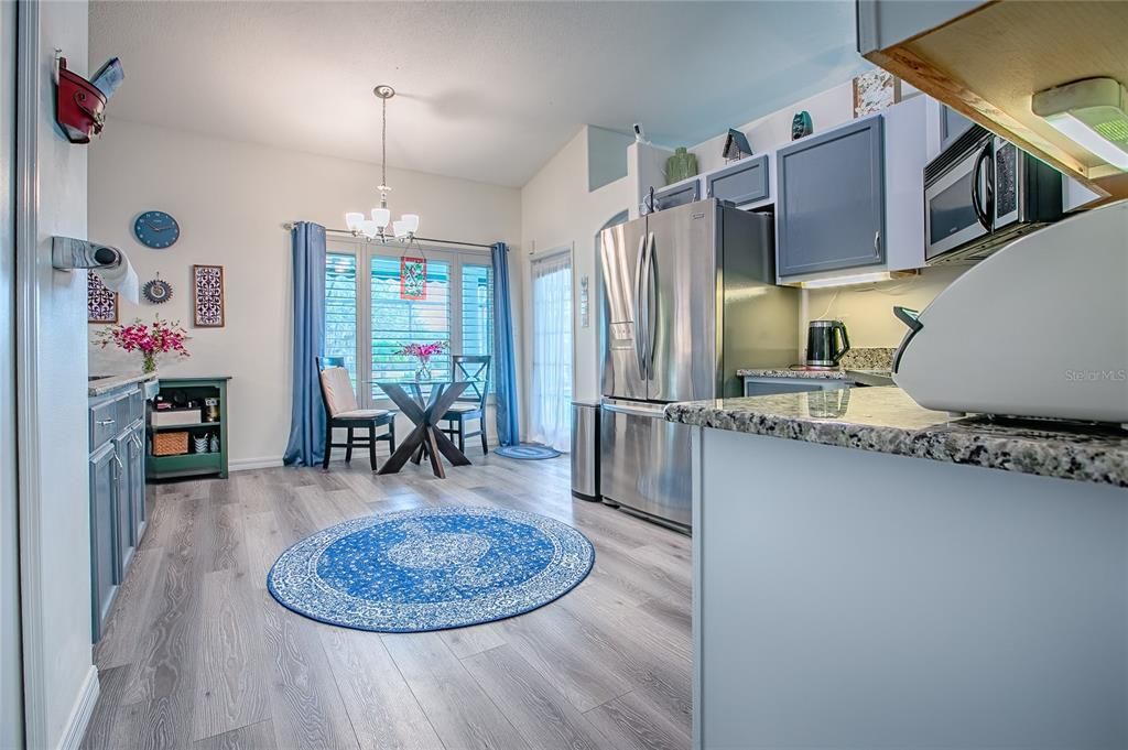 На продажу: $385,000 (3 спален, 2 ванн, 2162 Квадратных фут)