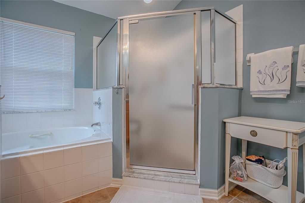 На продажу: $385,000 (3 спален, 2 ванн, 2162 Квадратных фут)