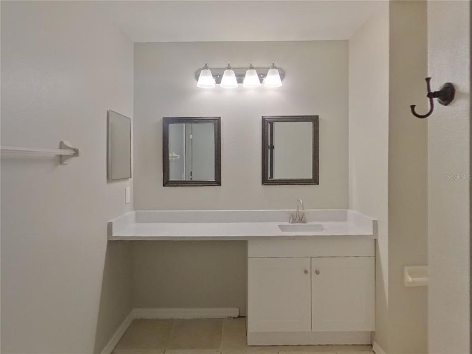 出租: $2,329 (3 贝兹, 2 浴室, 1734 平方英尺)