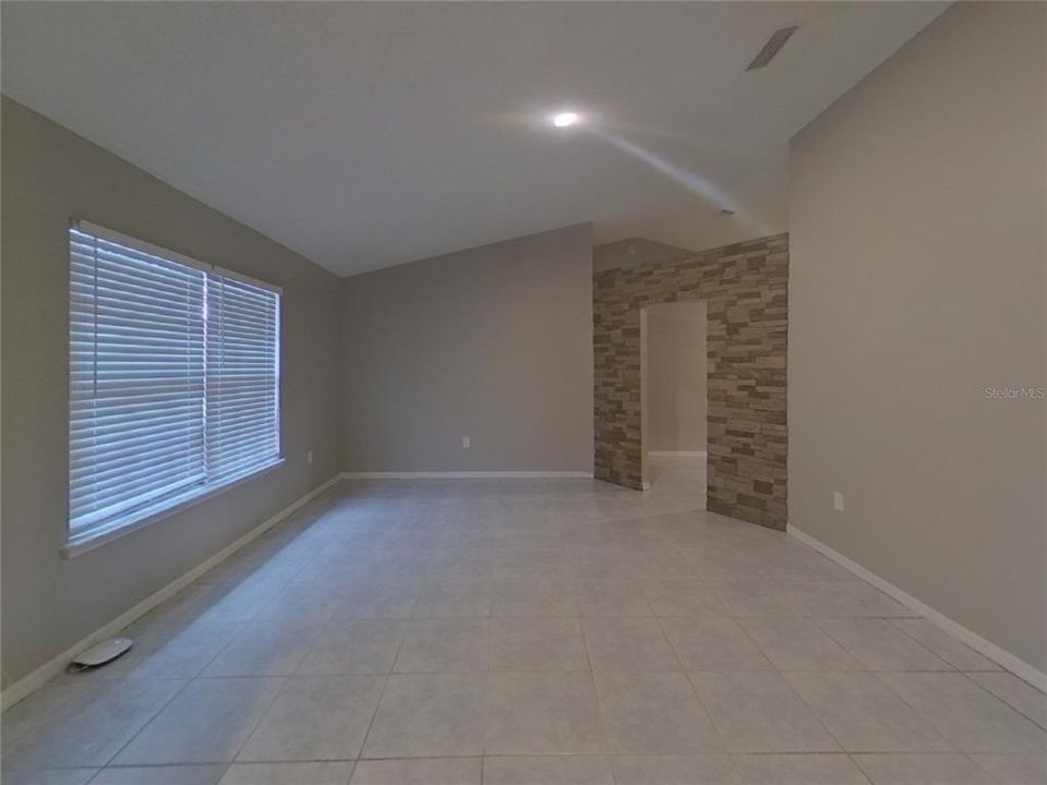 出租: $2,329 (3 贝兹, 2 浴室, 1734 平方英尺)