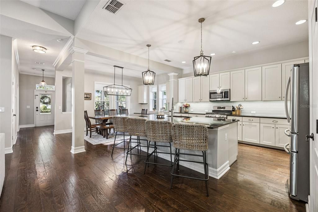 待售: $940,000 (4 贝兹, 3 浴室, 2677 平方英尺)