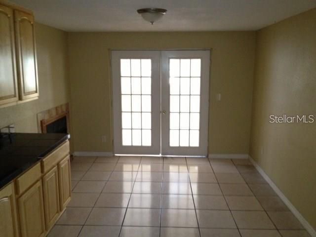 出租: $2,298 (3 贝兹, 2 浴室, 1778 平方英尺)