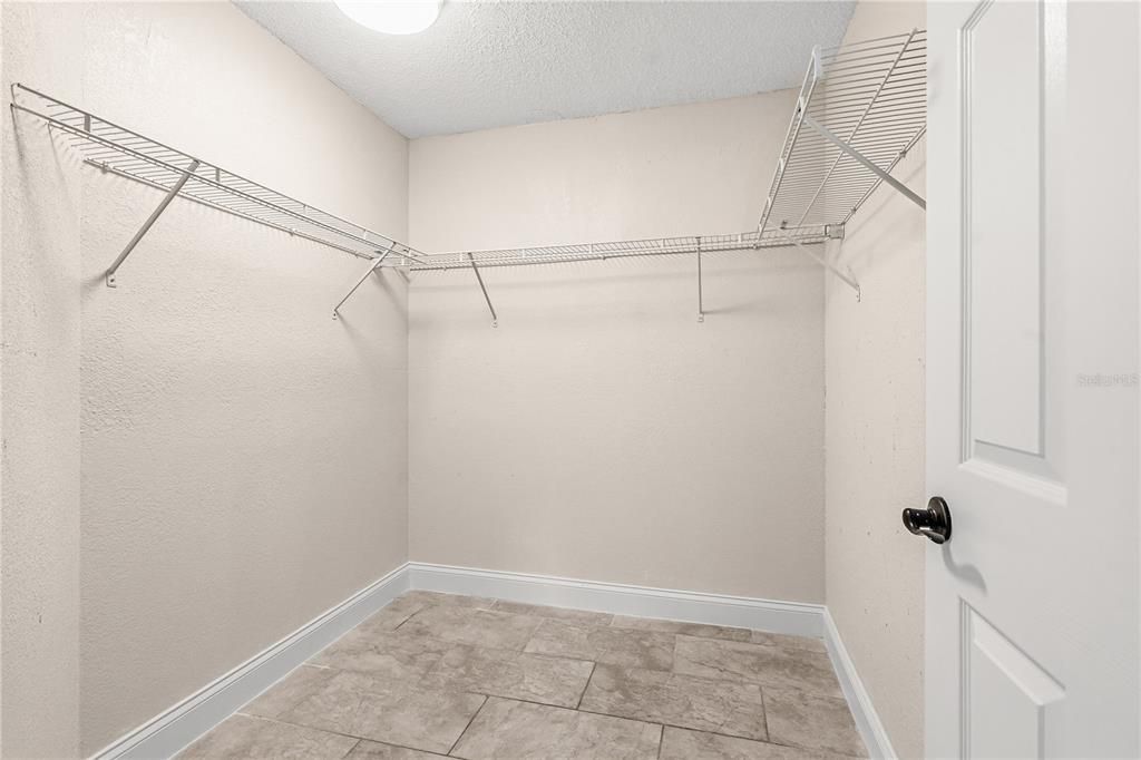 На продажу: $439,000 (3 спален, 2 ванн, 1875 Квадратных фут)