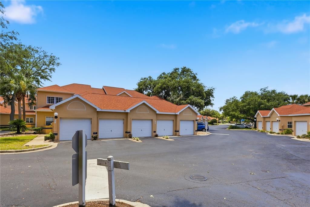 For Sale: $399,900 (3 beds, 2 baths, 1875 Square Feet)