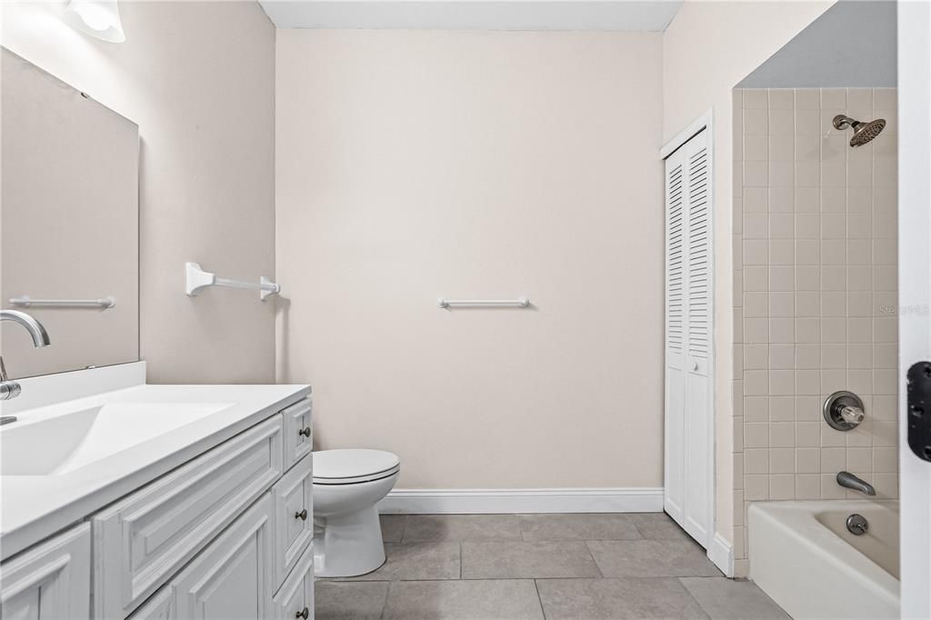 На продажу: $439,000 (3 спален, 2 ванн, 1875 Квадратных фут)