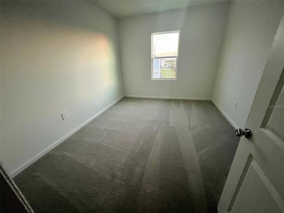 For Rent: $1,800 (3 beds, 2 baths, 1787 Square Feet)