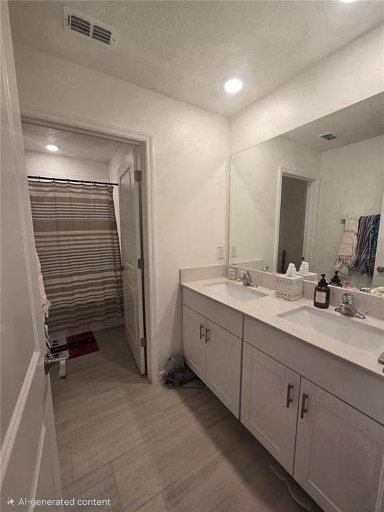 En Renta: $2,995 (5 camas, 2 baños, 2389 Pies cuadrados)