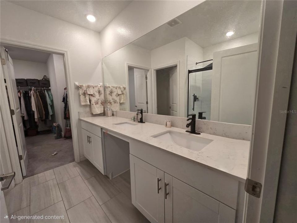 En Renta: $2,995 (5 camas, 2 baños, 2389 Pies cuadrados)