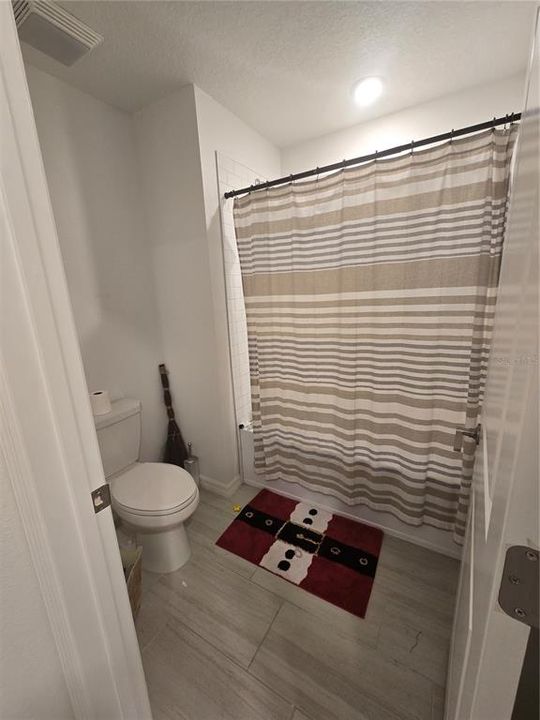 En Renta: $2,995 (5 camas, 2 baños, 2389 Pies cuadrados)