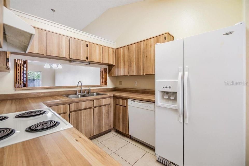 В аренду: $2,250 (3 спален, 2 ванн, 1287 Квадратных фут)