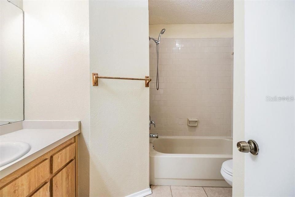 В аренду: $2,250 (3 спален, 2 ванн, 1287 Квадратных фут)