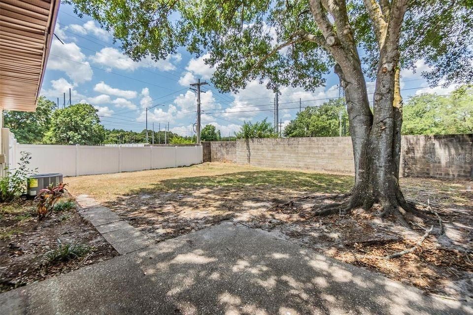 В аренду: $2,250 (3 спален, 2 ванн, 1287 Квадратных фут)