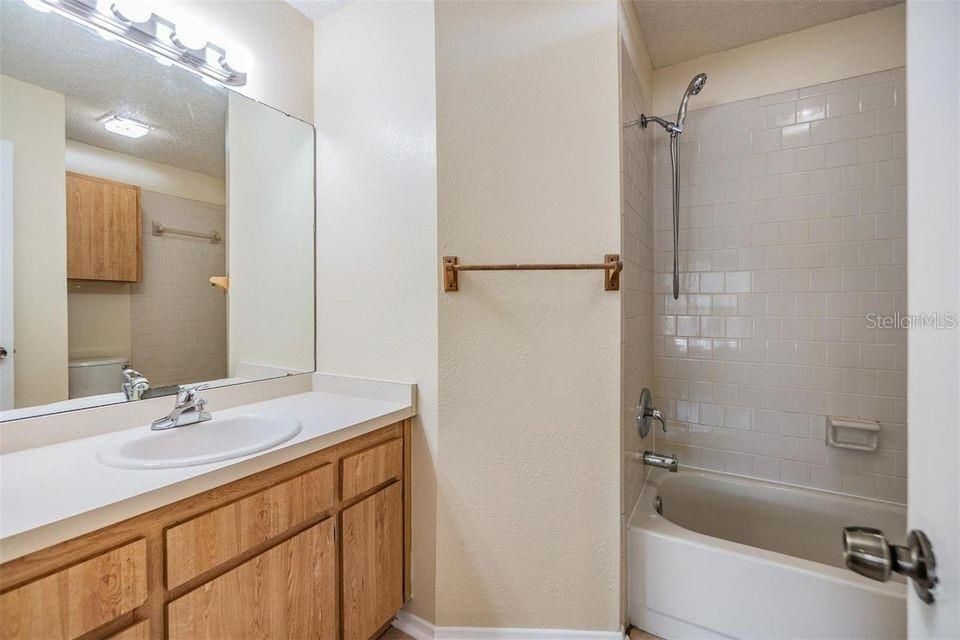 В аренду: $2,250 (3 спален, 2 ванн, 1287 Квадратных фут)