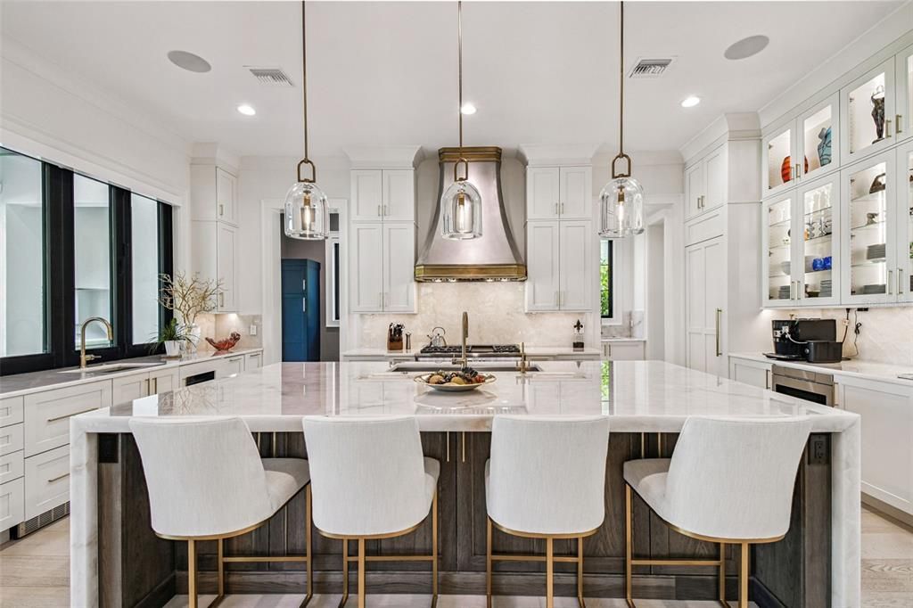 For Sale: $3,900,000 (4 beds, 4 baths, 4558 Square Feet)