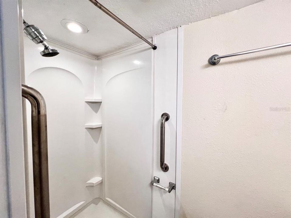 For Sale: $315,000 (4 beds, 2 baths, 1418 Square Feet)