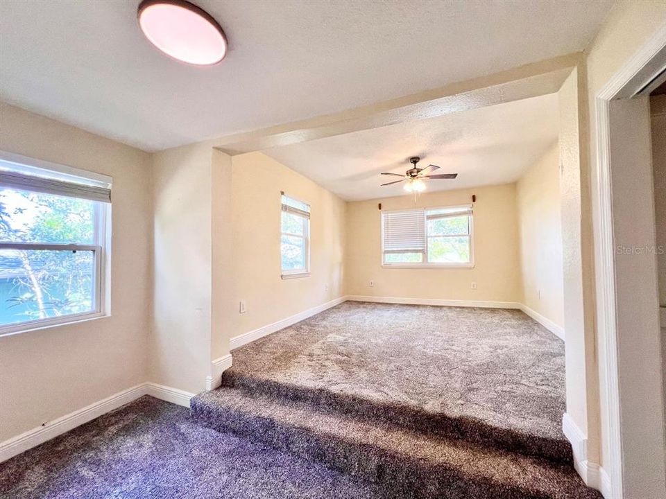 For Sale: $315,000 (4 beds, 2 baths, 1418 Square Feet)