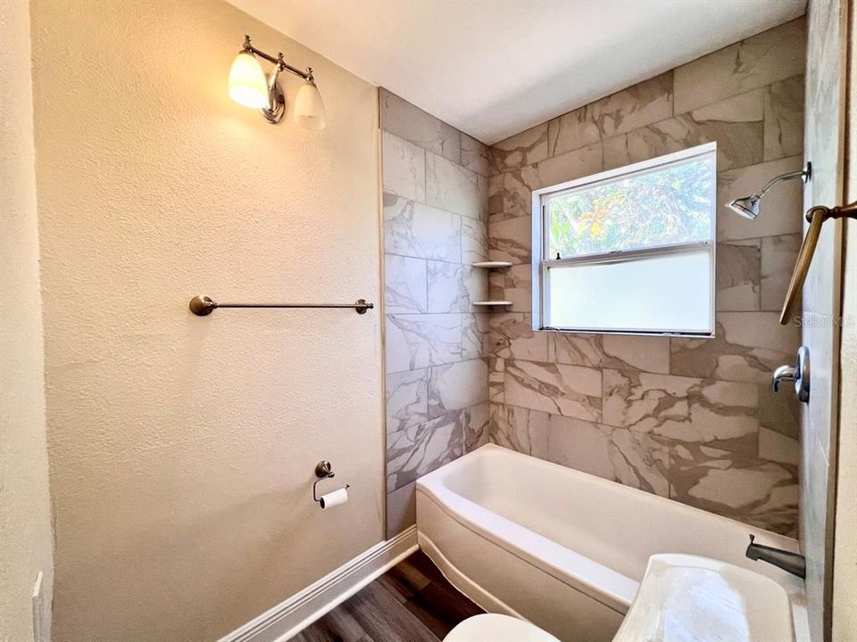 For Sale: $315,000 (4 beds, 2 baths, 1418 Square Feet)