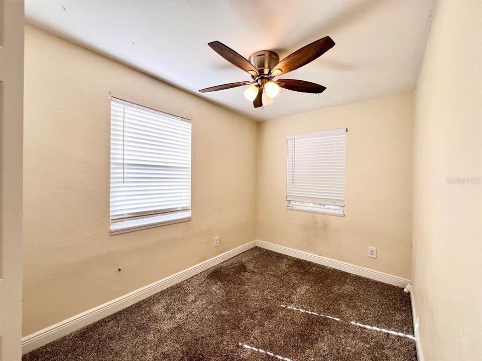 For Sale: $315,000 (4 beds, 2 baths, 1418 Square Feet)