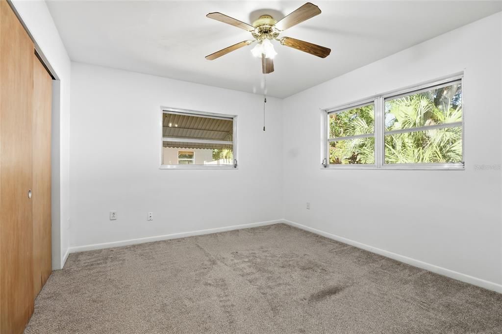 待售: $298,500 (2 贝兹, 2 浴室, 1400 平方英尺)