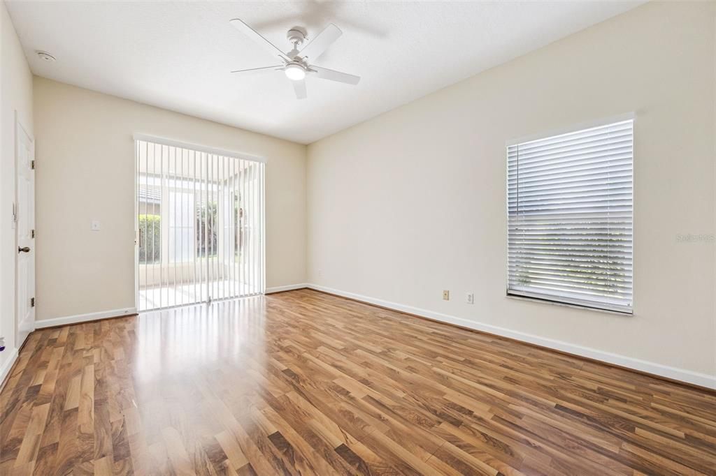 На продажу: $264,900 (3 спален, 2 ванн, 1442 Квадратных фут)