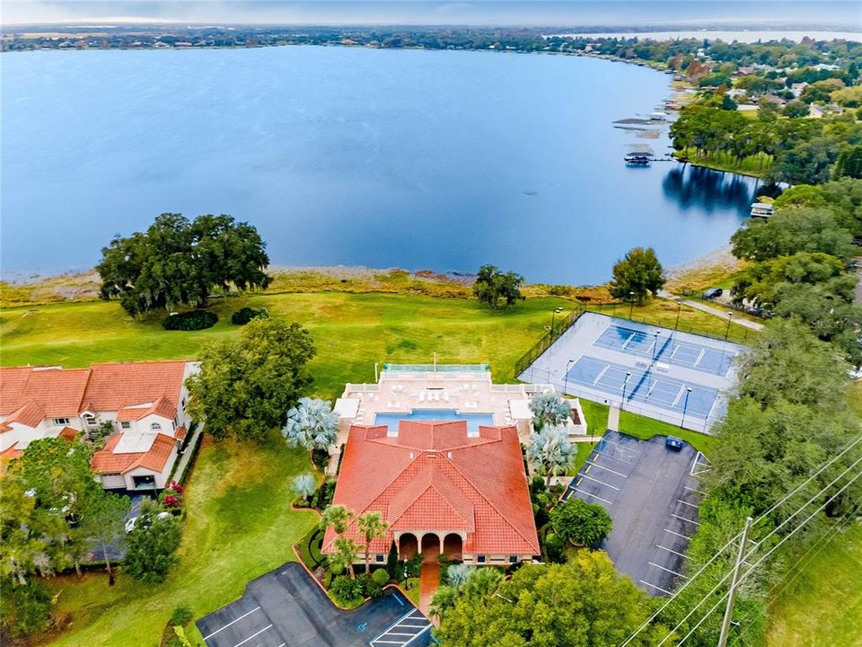 На продажу: $264,900 (3 спален, 2 ванн, 1442 Квадратных фут)