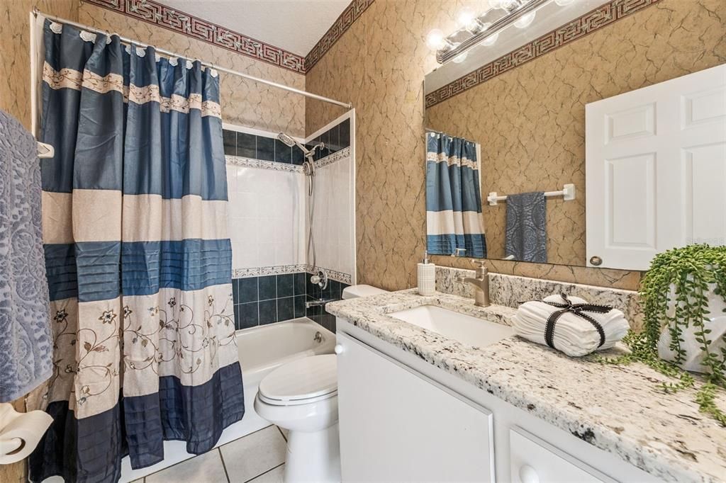 На продажу: $264,900 (3 спален, 2 ванн, 1442 Квадратных фут)