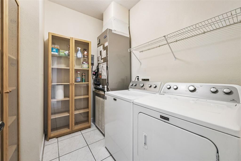 На продажу: $264,900 (3 спален, 2 ванн, 1442 Квадратных фут)