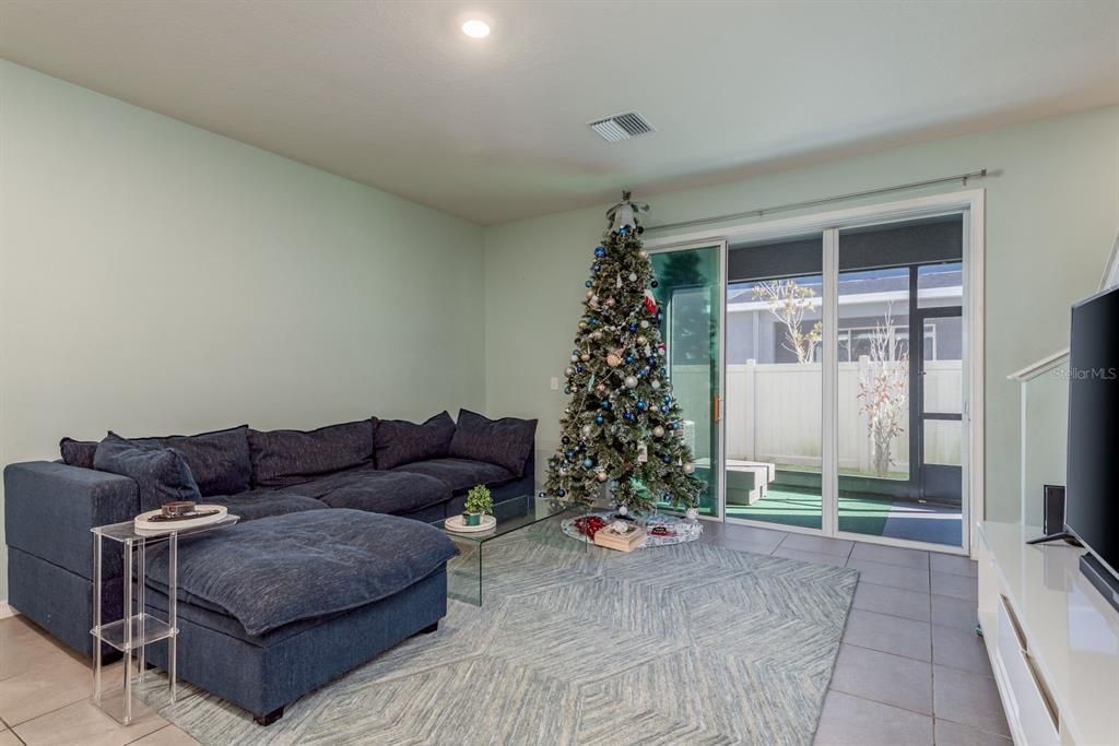 待售: $320,000 (3 贝兹, 2 浴室, 1673 平方英尺)