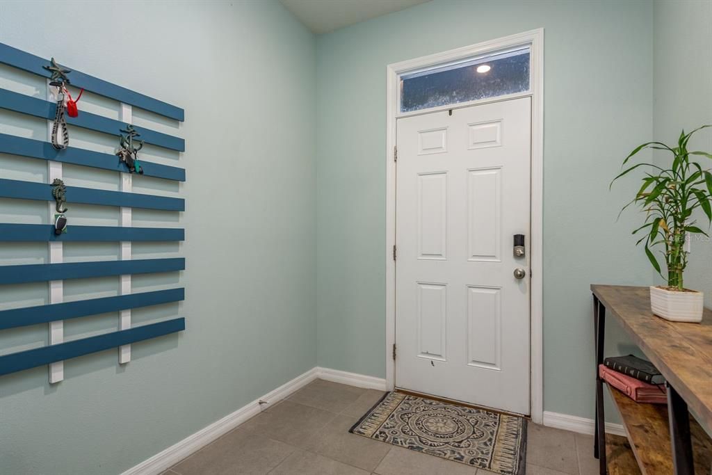 待售: $320,000 (3 贝兹, 2 浴室, 1673 平方英尺)