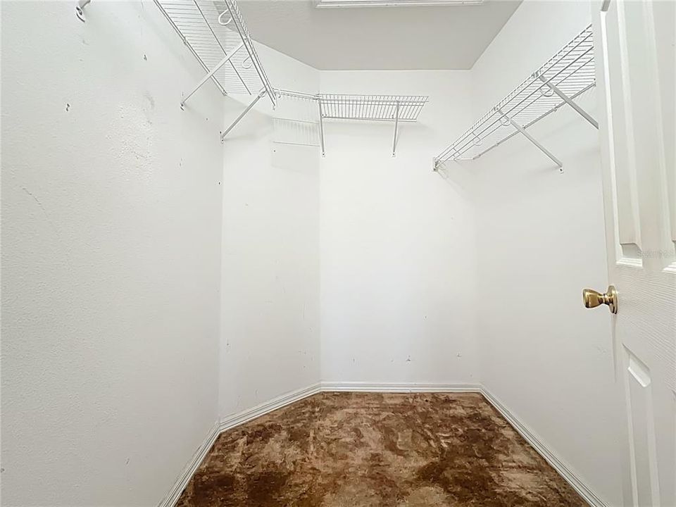 For Sale: $390,500 (3 beds, 2 baths, 1750 Square Feet)