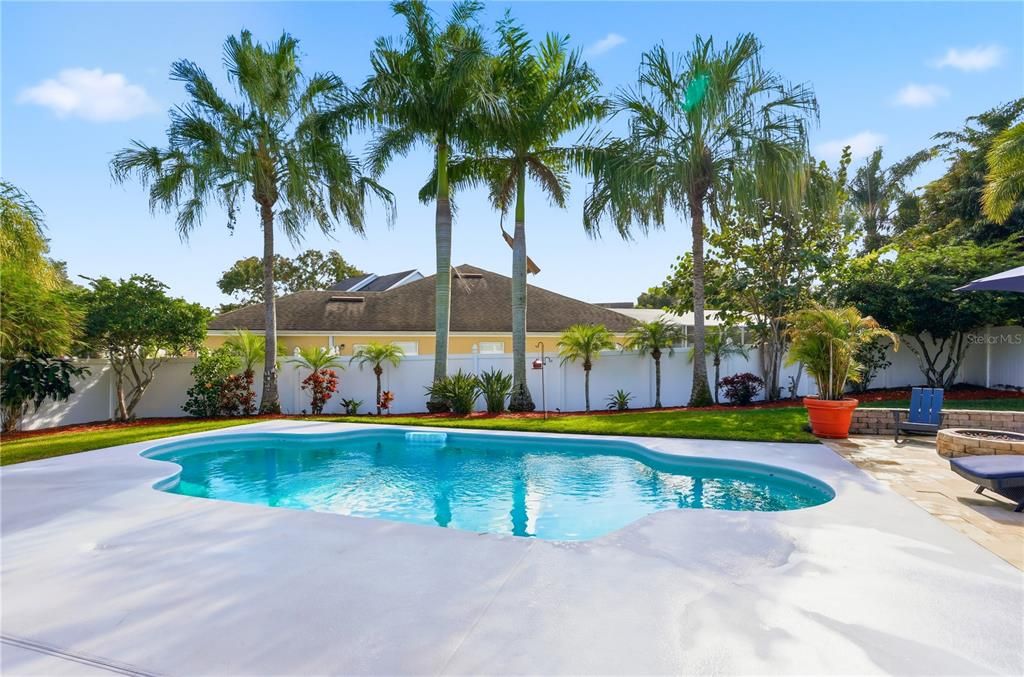 En Venta: $649,000 (4 camas, 3 baños, 2537 Pies cuadrados)